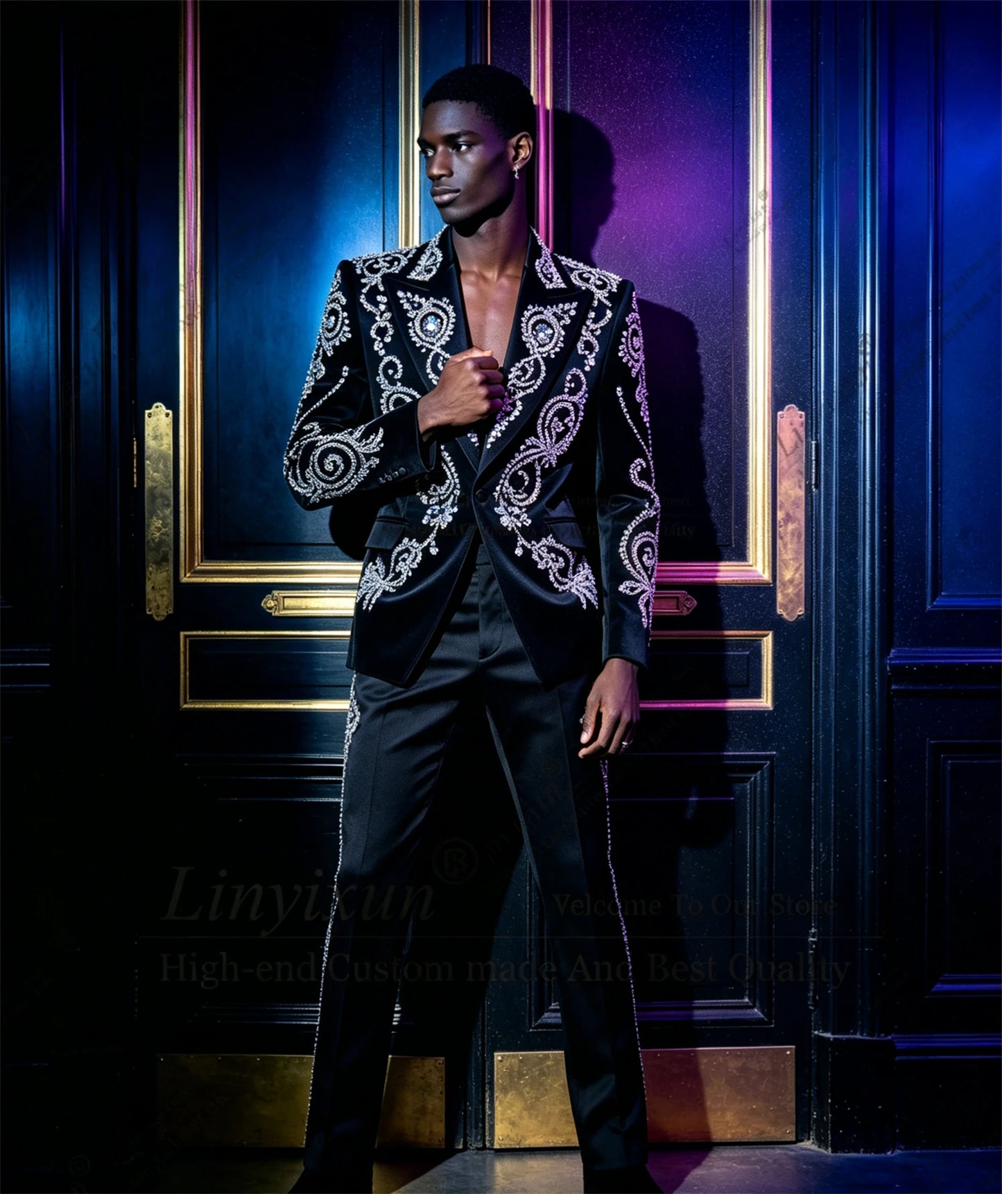 Luxury Metal Embellished Diamond Men Suits Peaked Lapel Groom Tuxedos Party Prom Blazer Customized 2 Pieces Sets Costume Homme