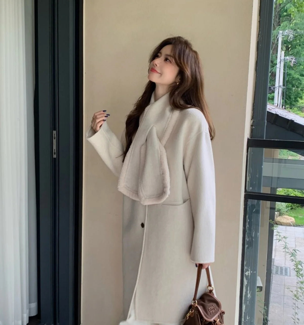 Autumn and winter hot fashion round neck scarves, medium to long styles, small women's double-sided wool coats with temperament,