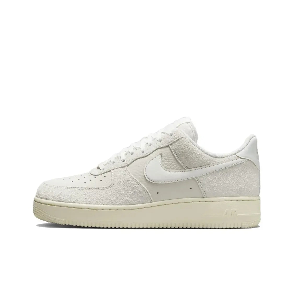 Nike Air Force 1 Low Unisex Casual Sneakers, Lightweight Cushioning & Classic Streetwear Design for All-Day Comfort HQ3905-500