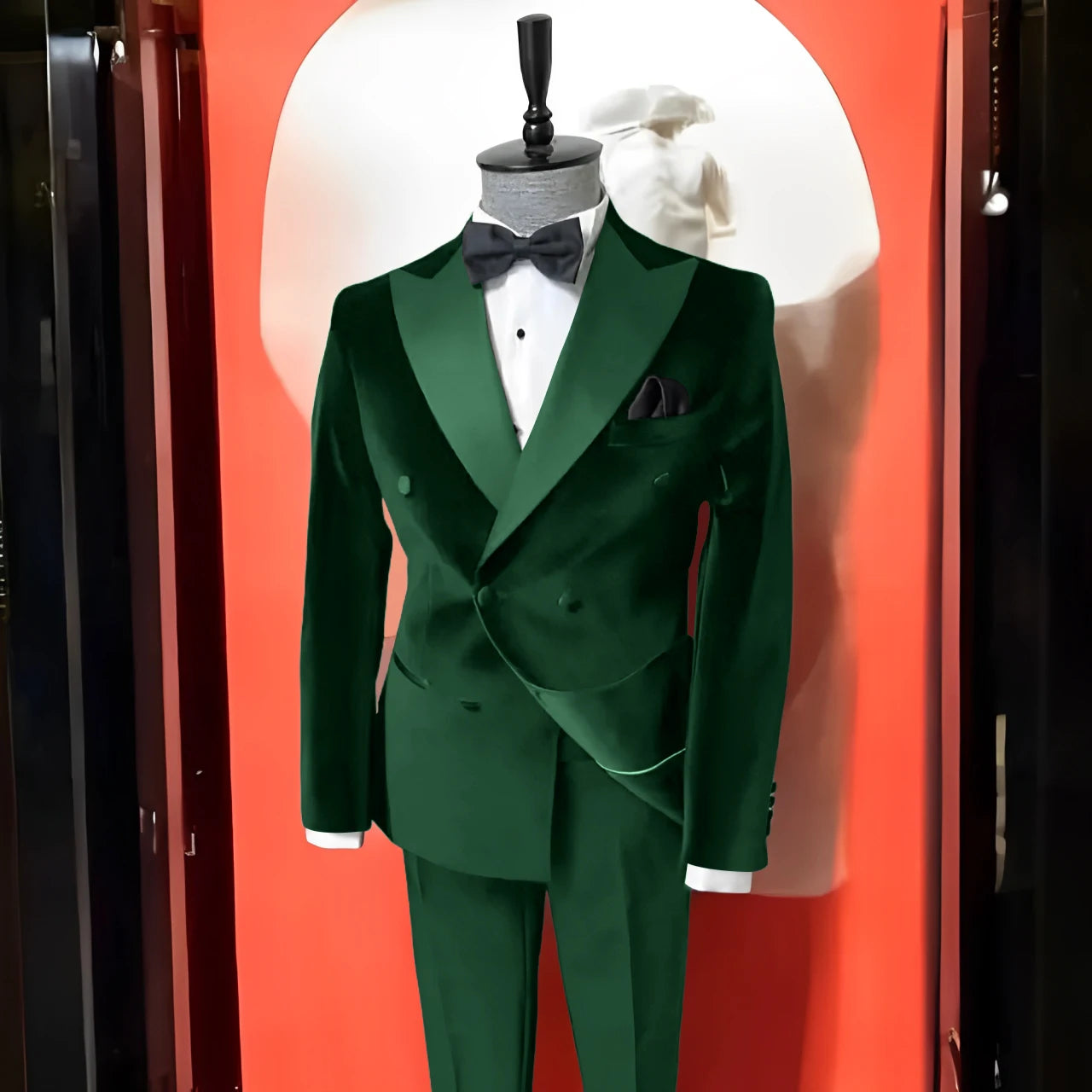 Black Velvet Suits for Men Peak Lapel Formal Wedding Groomsmen 2 Piece Jacket Pants Male Clothing Luxury Costume Homme Terno