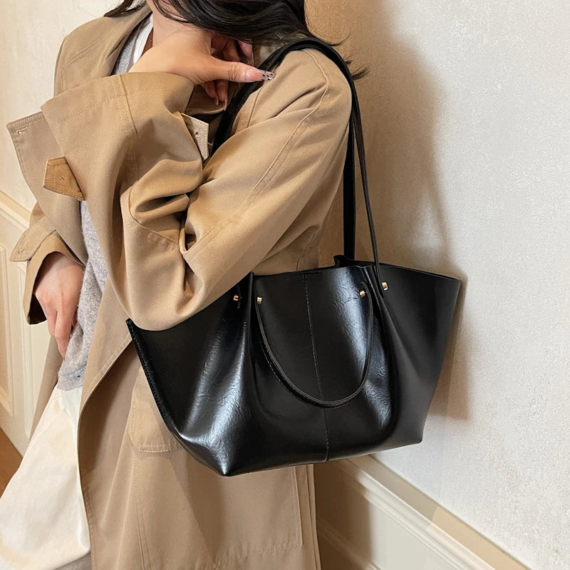 Transformable Shoulder Tote Bags For Women 2025 Latest Luxury Designer Handbags Soft PU Leather Large Capacity Shopper Tote Bag