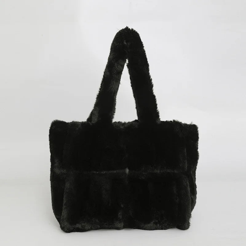 New plush women's handbag, large capacity shoulder bag, suitable for shopping and shopping, winter women's armpit bag