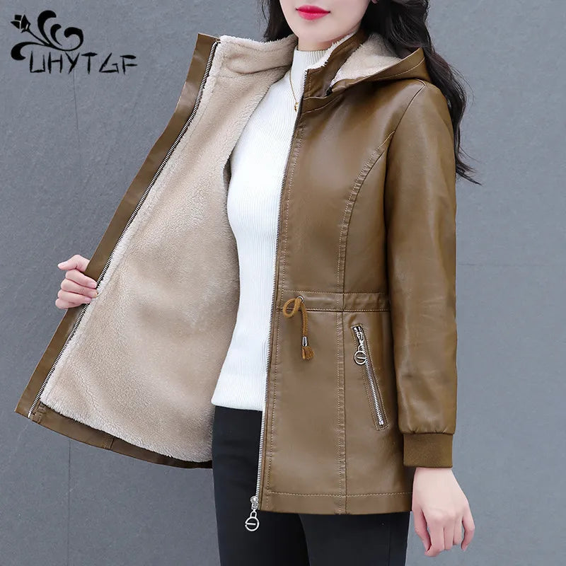 UHYTGF Fleece Winter Leather Female Quality Pu Leather Windbreaker Women Temperament Slim Warm 3XL Big Size Coat Deri Ceket 425