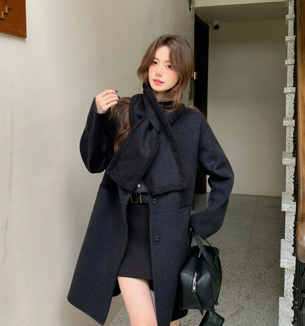 Autumn and winter hot fashion round neck scarves, medium to long styles, small women's double-sided wool coats with temperament,