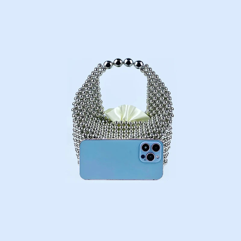 European and American high-end texture handmade silver beaded pillow bag, banquet bag, fashionable and versatile