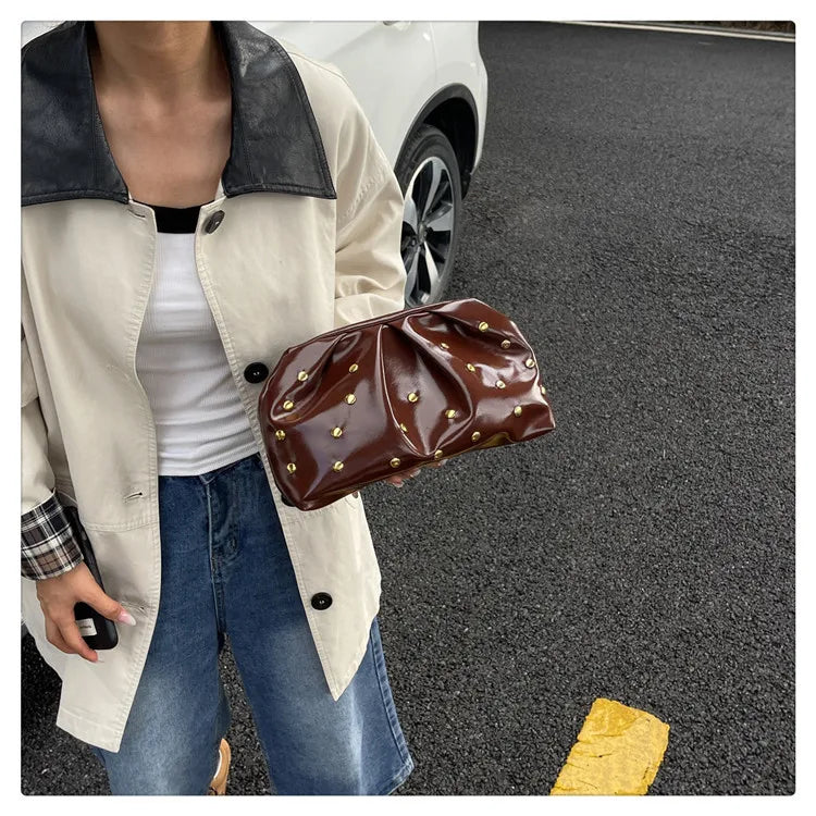 Simple Versatile Clip Evening Handbags for Women Solid Color Rivet Pleated Design Ladies Clutch Female Soft Pu Leather Purse