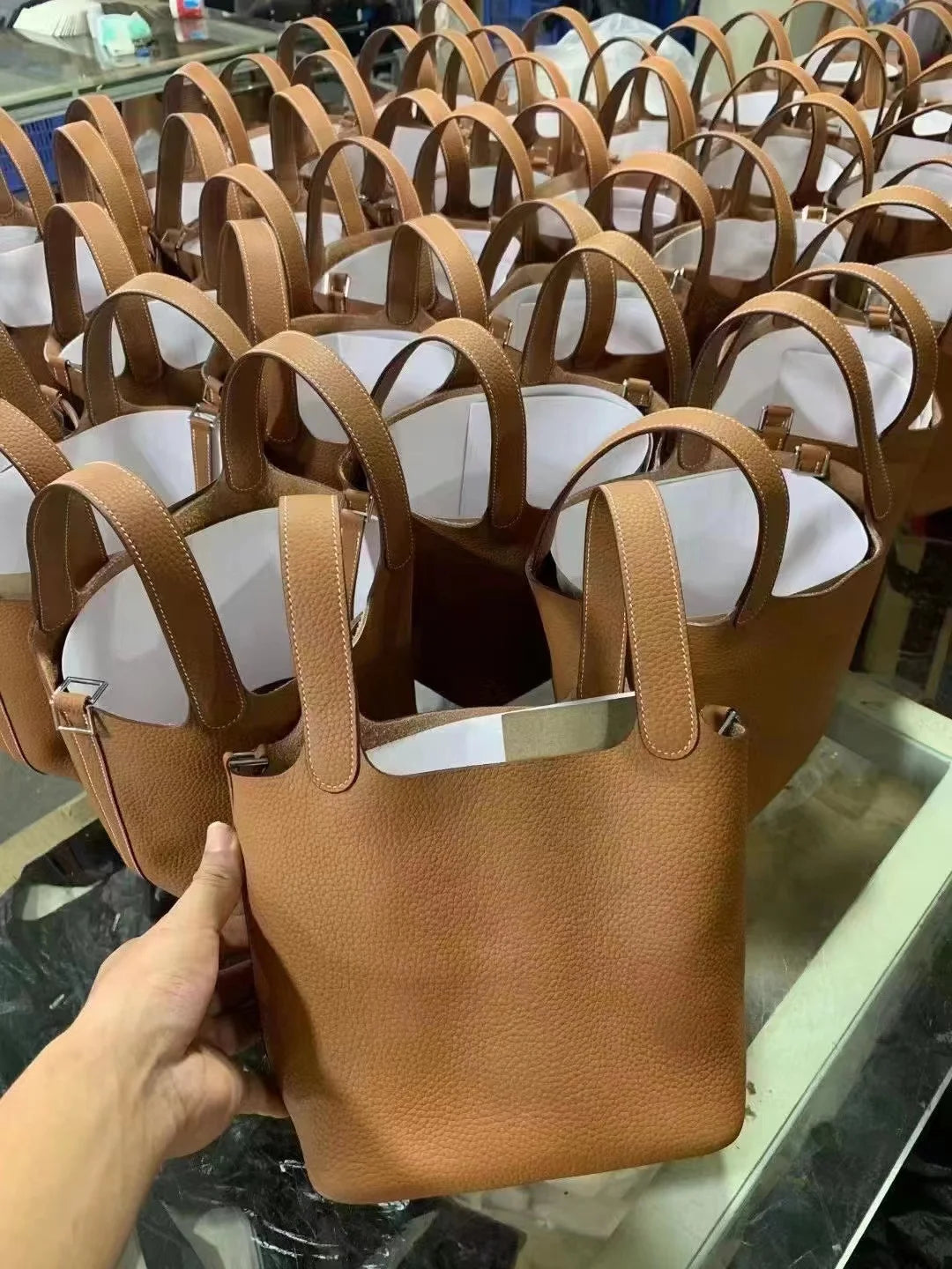 Fashion Classic Womens Bucket Bags Leather Lady Hand Bags High Quality Genuine Leather Luxury Ladies Top Handle Handbags