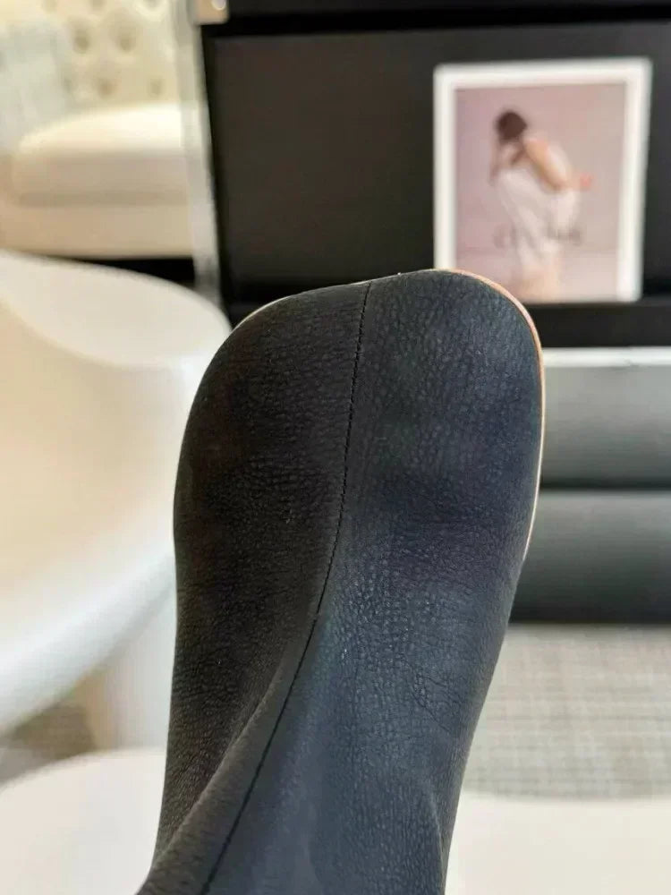 2025Women's Autumn and Winter New Slim Fit High Heels Knee High Boots Fashionable Plus Size Medium Long Boots Knight Boots