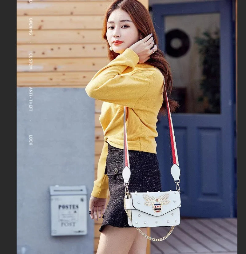 Fashion Luxury Brand Women Handbag 2026 New Retro Bee Female Shoulder Bags Simple High Quality Leather Chain Crossbody Bags