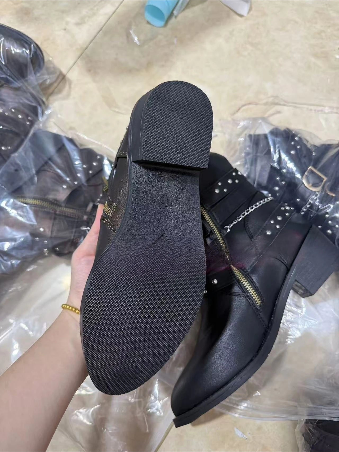 Autumn and Winter Fashion Women's Boots New Platform Casual Leather Plus Size 43 Women's Boots Belt Buckle Boots Botas Femininas