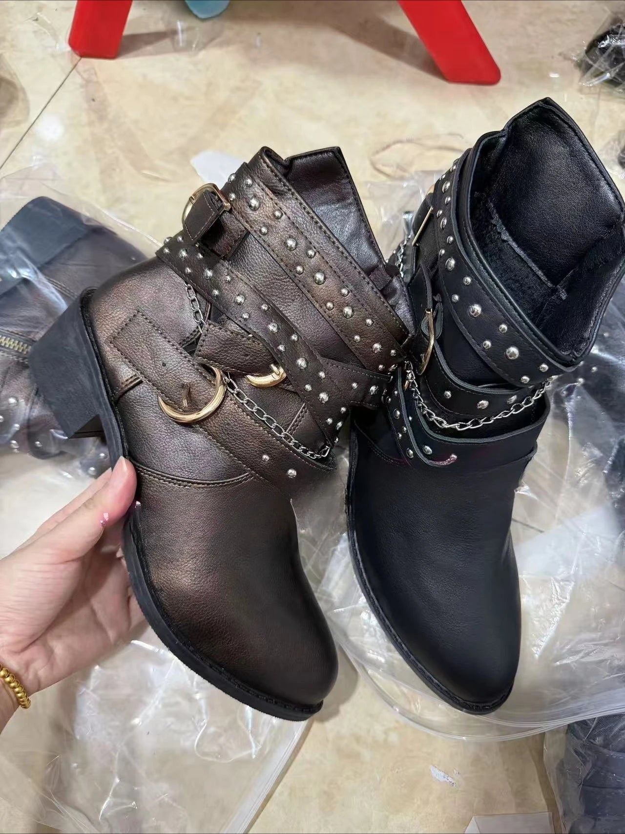 Autumn and Winter Fashion Women's Boots New Platform Casual Leather Plus Size 43 Women's Boots Belt Buckle Boots Botas Femininas