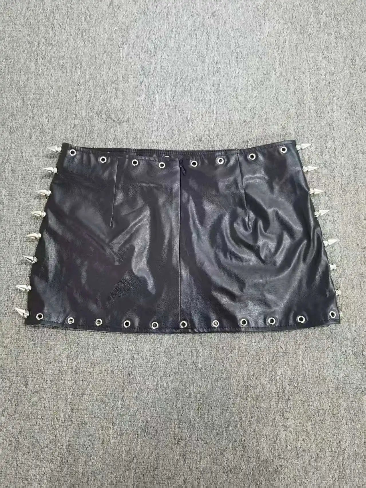 Punk Rock Leather Mini Skirt Women Y2K Studded Low Waist Bodycon Pencil Skirt Edgy Biker Chic Vintage American Retro Hot Sale