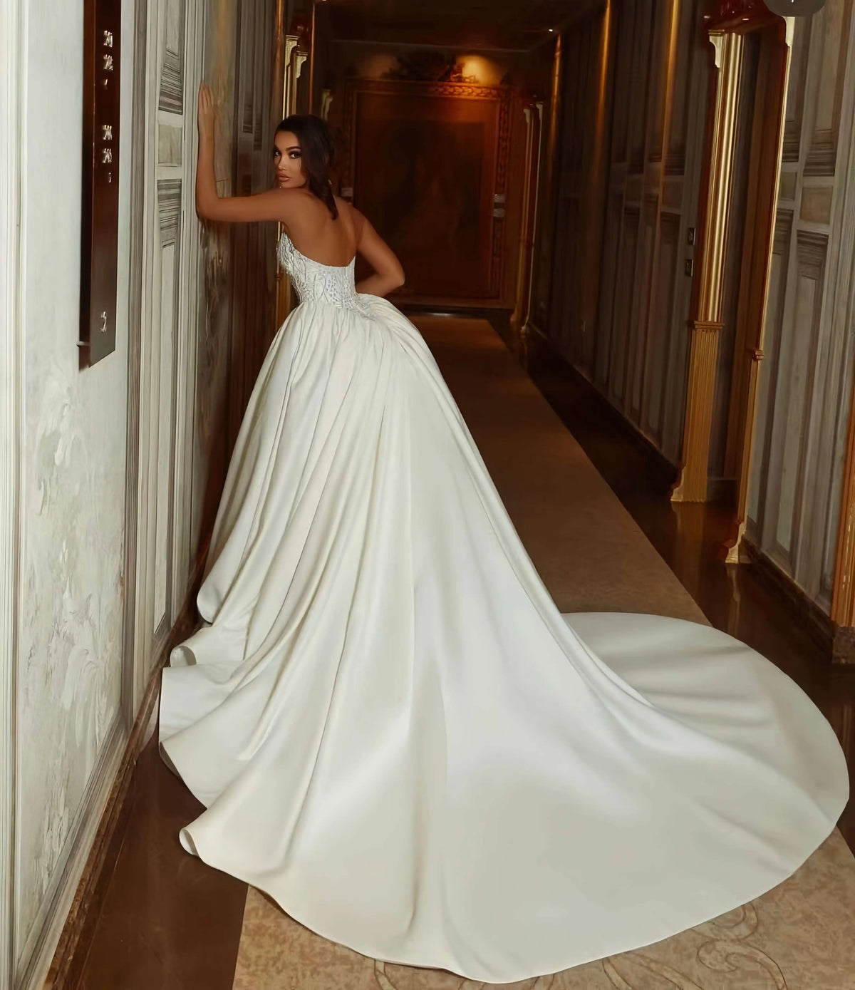 Customized Satin Formal A-Line Sexy V-neck Delicate Wedding Dress Bridal Party Luxury Sequined High Quality Bridal Gowns