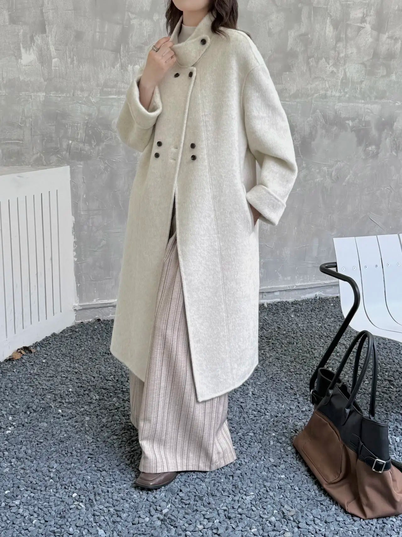 Ladies' 100% wool coat, high-end slimming stand up collar, double breasted loose long woolen coat, autumn and winter bestseller