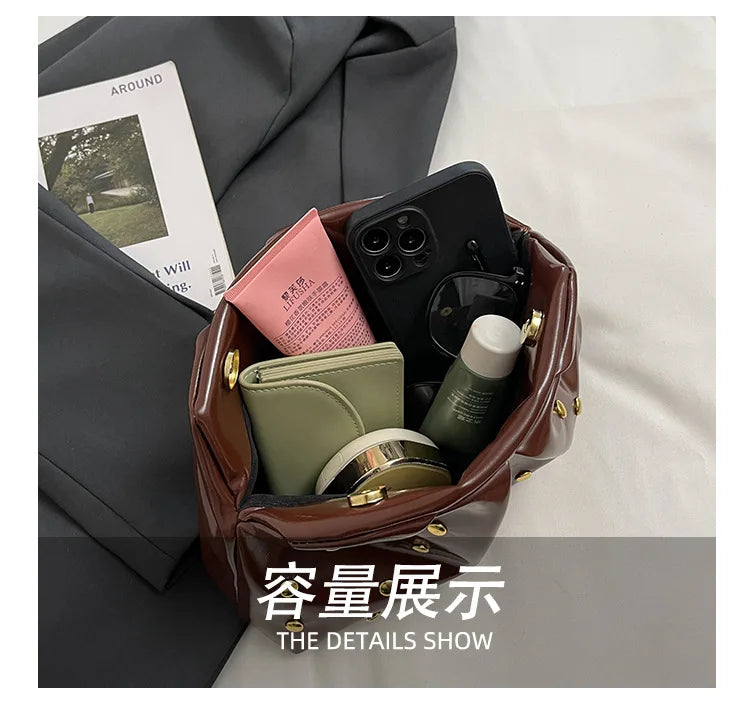 Simple Versatile Clip Evening Handbags for Women Solid Color Rivet Pleated Design Ladies Clutch Female Soft Pu Leather Purse