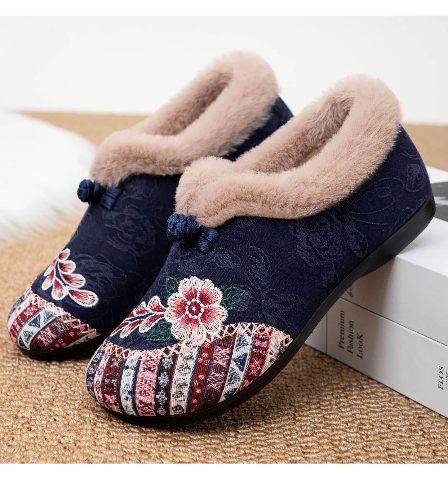 Fashion Women's Shoes Zapatillas De Mujer Cotton Shoes Woman Botines Embroidered Snow Boots Women Botas Winter Warm Short Boots