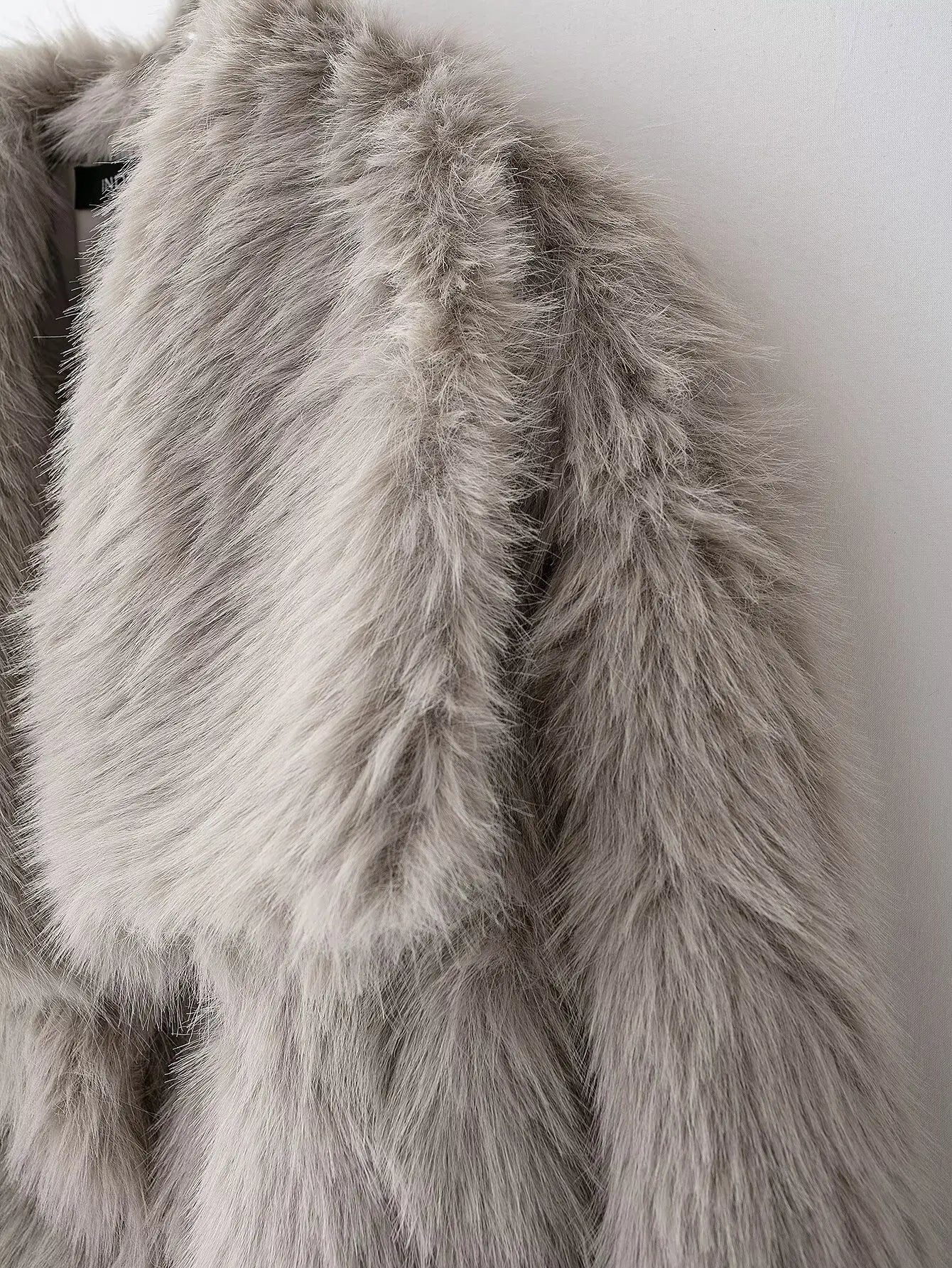 HH 2025 Winter Coats For Women New Artificial Fur Effect Loose Cropped Coat Female Versatile Streetwear Women's Cardigan