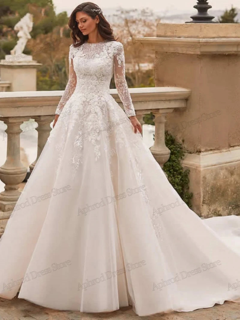 Modest Wedding Dresses Full Sleeves O-Neck Bridal Gowns Lace Appliques Floor Length Robes Glamorous Vestidos De Novia Customized