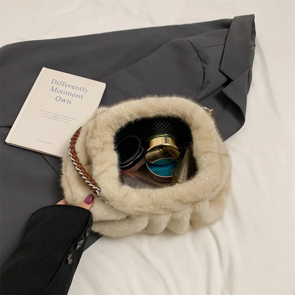 MOODS Pleated Design Faux Fur Shoulder Bags For Women 2024 Luxury Designer Purses And Handbags Winter Warm Soft Plush Hobo Bags