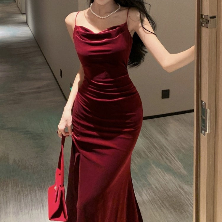 Vestido largo ajustado de sirena para mujer de terciopelo dorado con tirantes