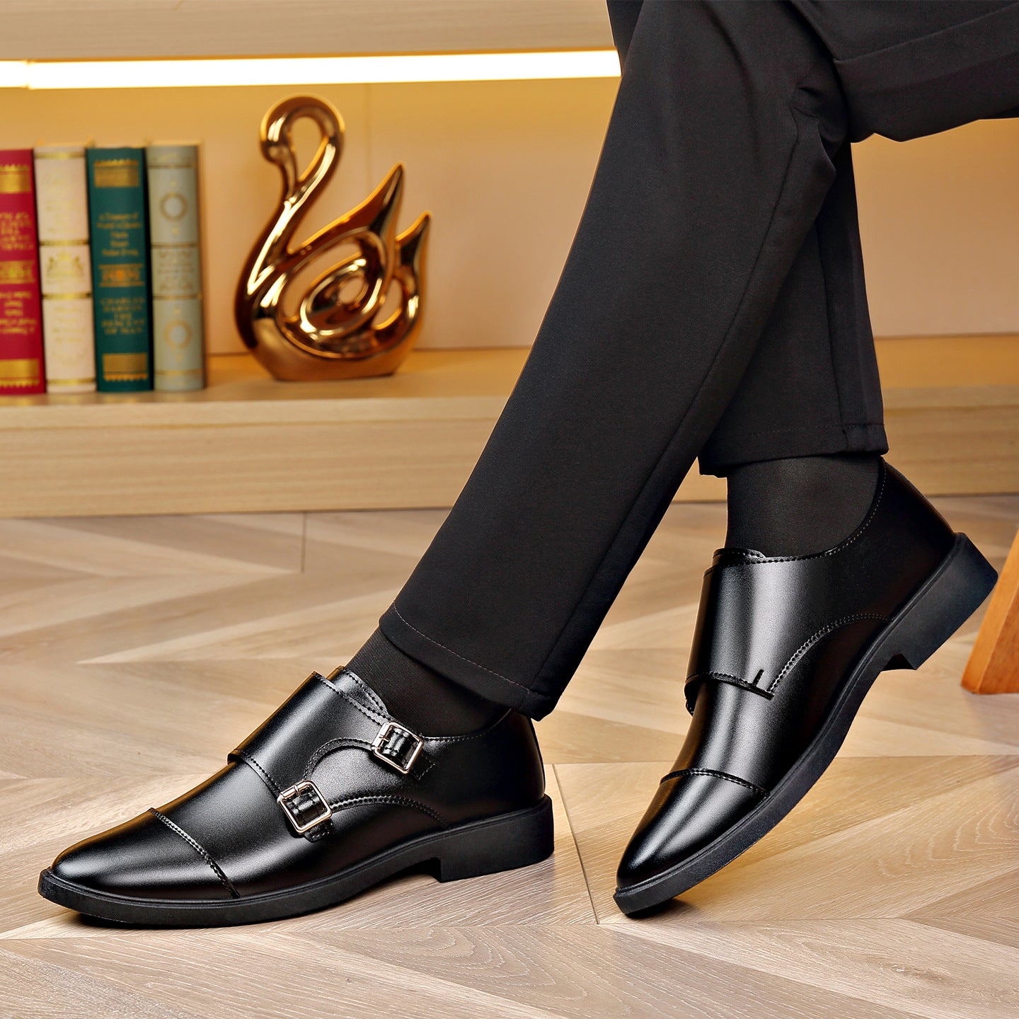 Zapatos de cuero slip-on metálicos para hombre de talla grande y suela blanda que combinan con todo