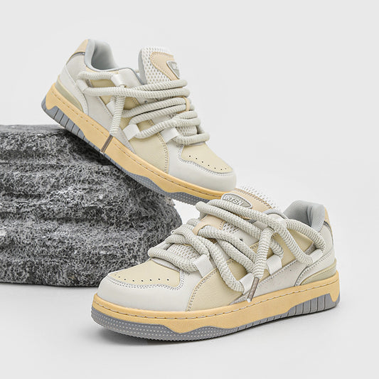 Zapatos de plataforma de nicho para hombres, bajos, casuales, a la moda, que combinan con todo