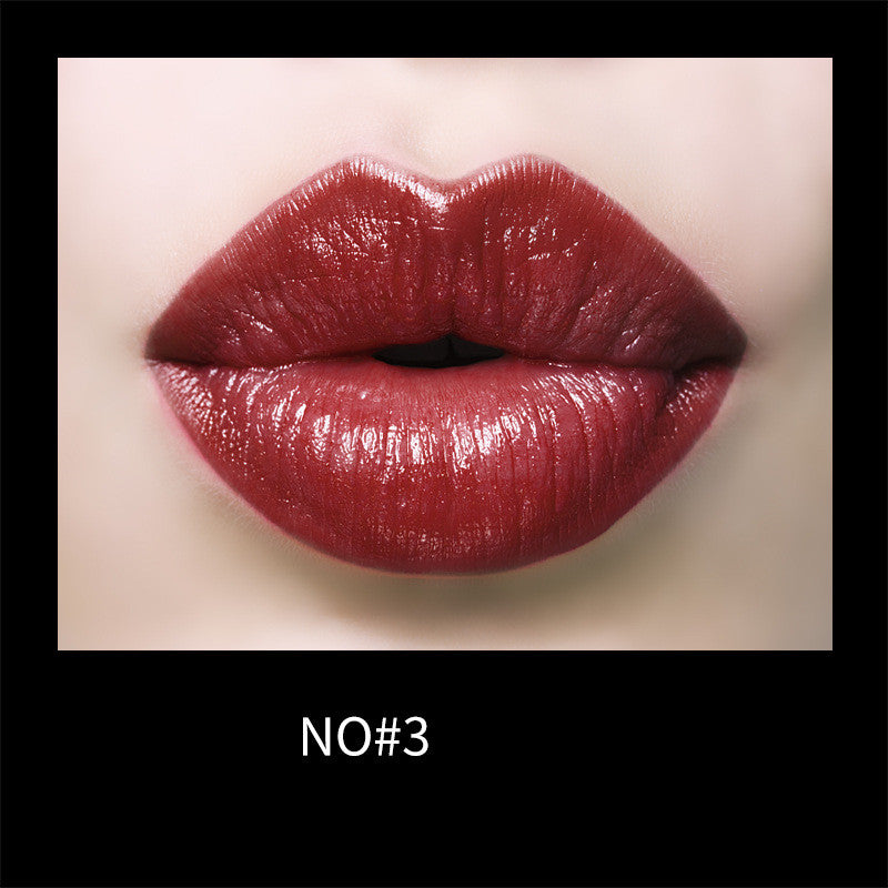 Lápiz labial suave, hidratante y de maquillaje de labios encantador
