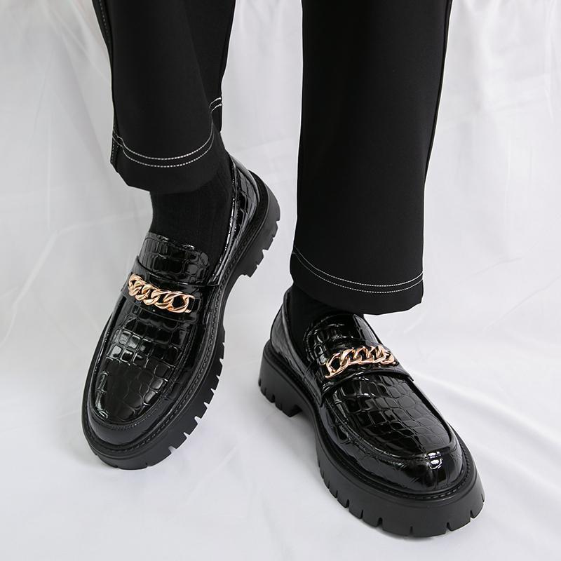 Mocasines de piel para hombre, con suela gruesa y estampado de cocodrilo, para otoño