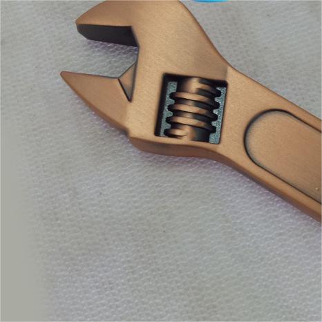 Regalo para conferencia de negocios de empresa: USB con forma de llave inglesa de metal, doble cabeza de flor de ciruelo