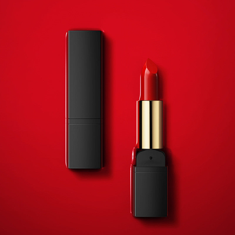 Lápiz labial suave, hidratante y de maquillaje de labios encantador