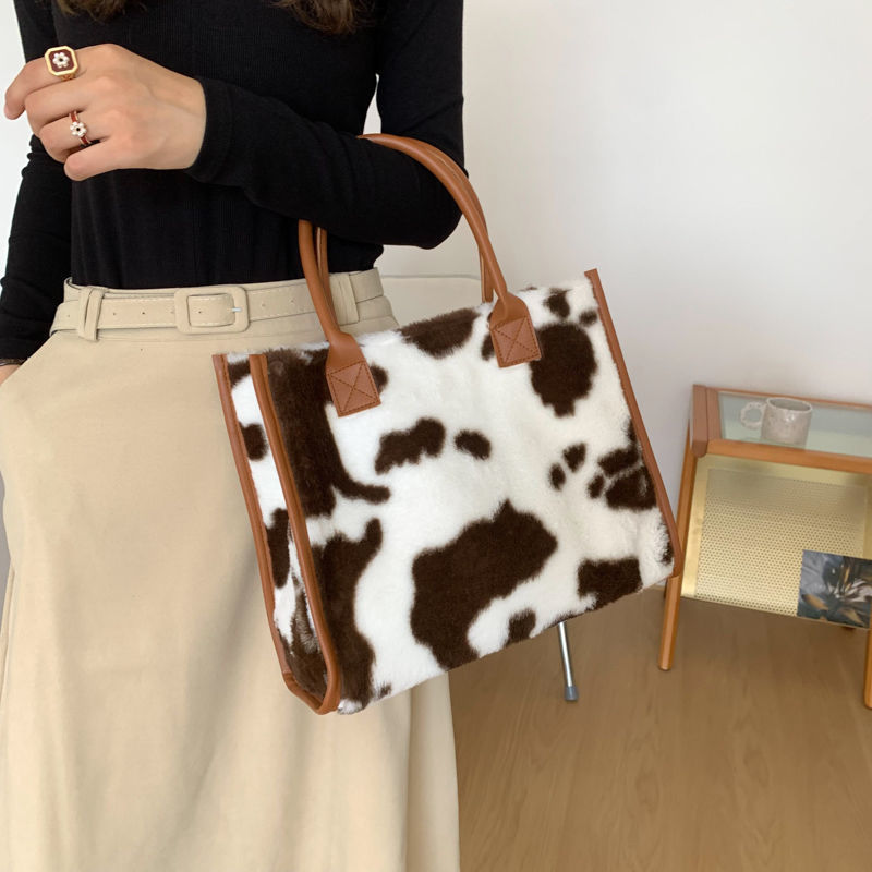 Bolso de hombro de felpa versátil, a la moda, para otoño e invierno
