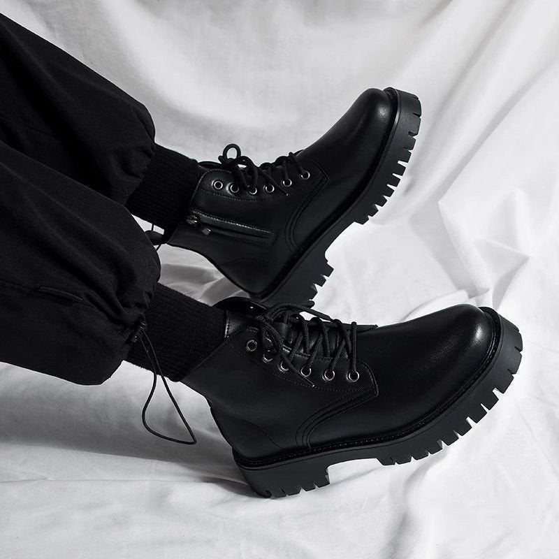 Zapatos de cuero negros de hombre de caña alta con cremallera lateral, botines tipo worker con alza