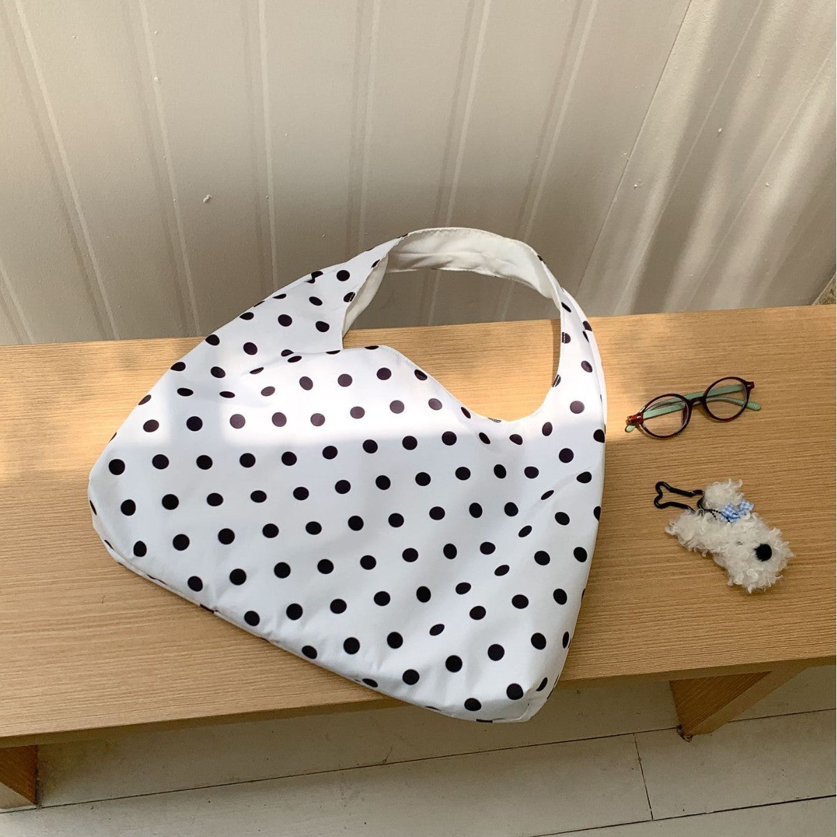 Bolso de hombro redondo de lunares estilo japonés para mujer