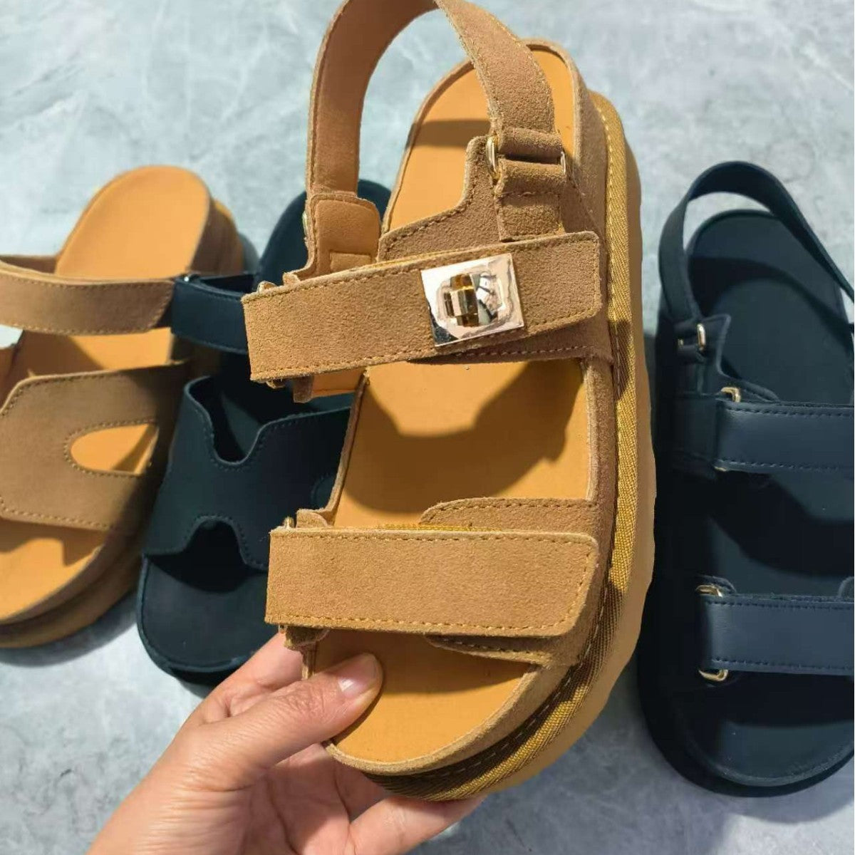 Sandalias de plataforma de talla grande Sandalias romanas de exterior de velcro de gamuza para mujer