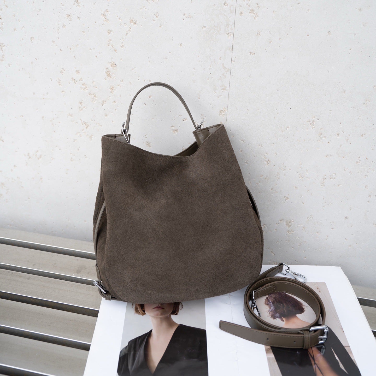 Bolso cruzado de hombro de piel de vacuno mate