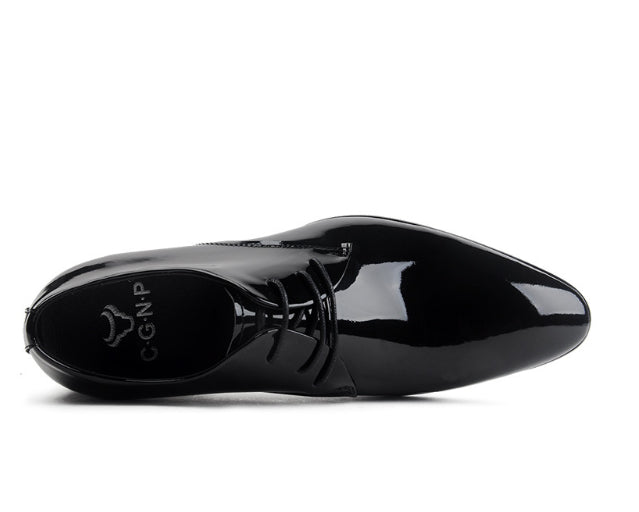 Zapatos de boda brillantes con cordones de cuero, puntera de cuero