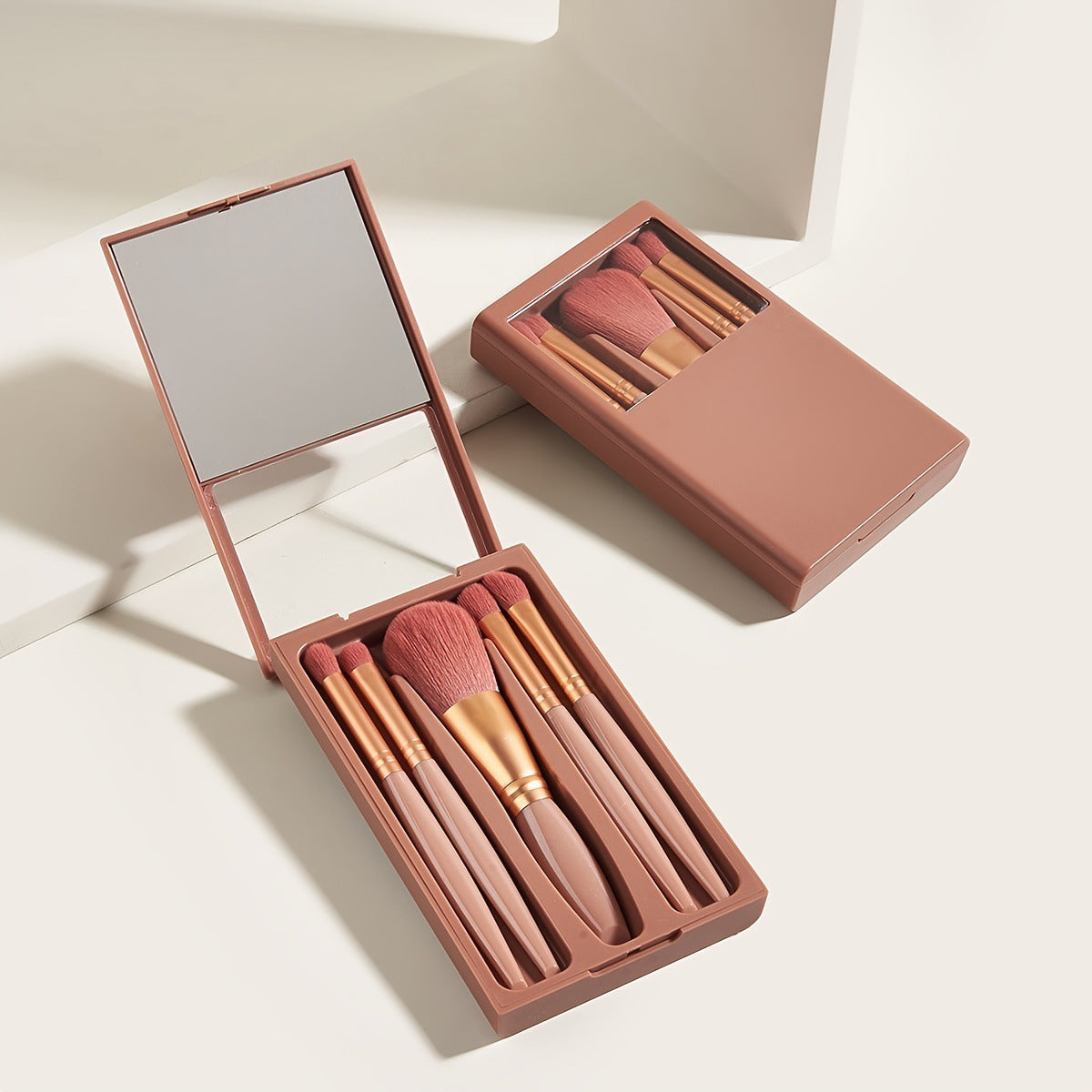 Set de viaje de 5 brochas de maquillaje con espejo